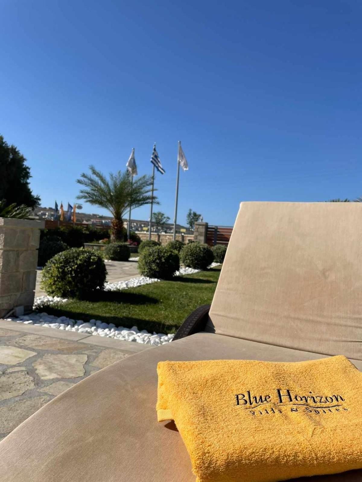 Blue Horizon Villa & Suites 锡蒂亚 外观 照片