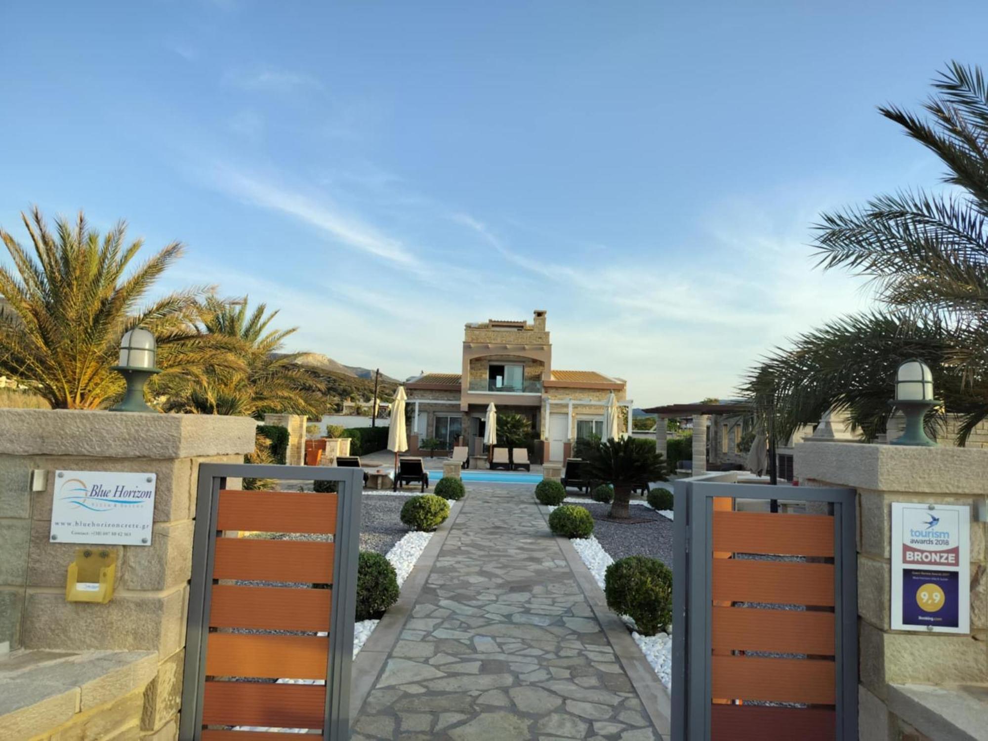 Blue Horizon Villa & Suites 锡蒂亚 外观 照片