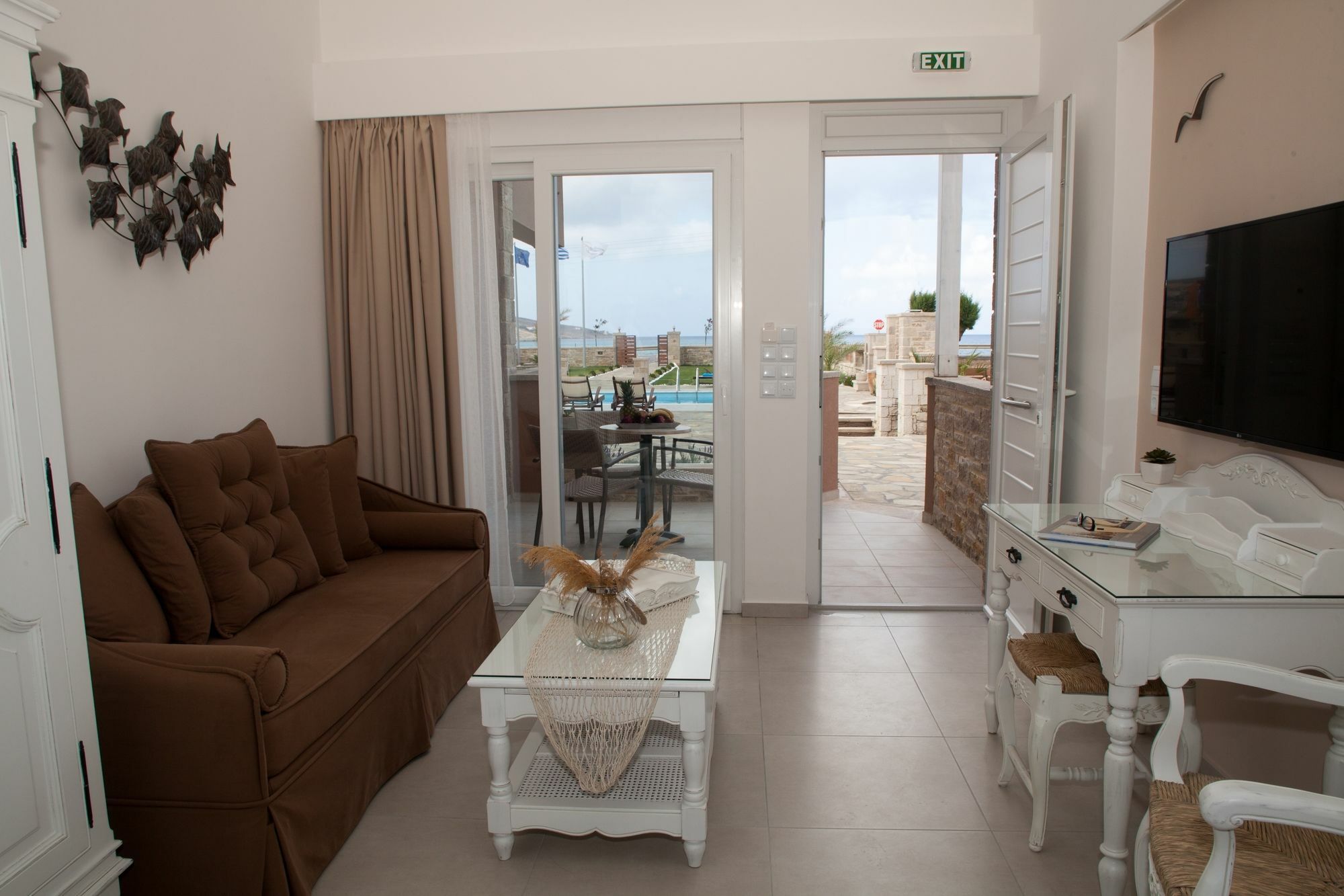 Blue Horizon Villa & Suites 锡蒂亚 外观 照片